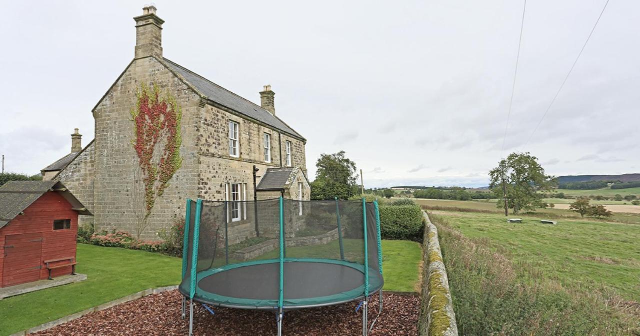 Follions Farmhouse Morpeth Esterno foto